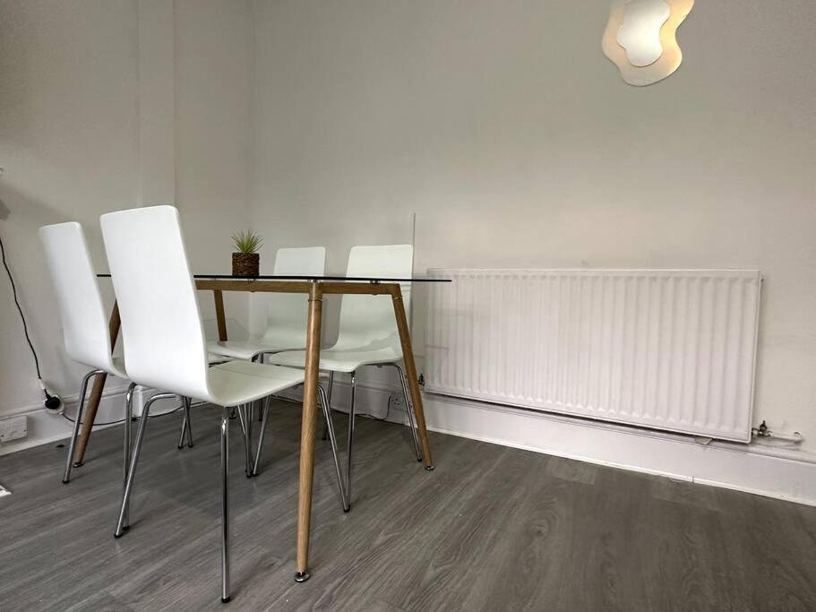 Spectacular 2 Bedroom On Tower Bridge London Kültér fotó